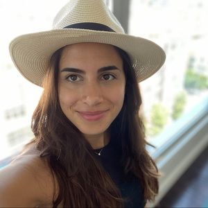 Meet your Posher, Stephanie